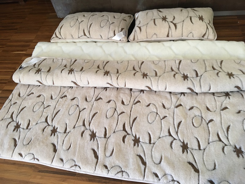 POŚCIEL WEŁNIANA CAMEL RAMPICANTI + KASZMIR CARO 160x200 + MATERAC