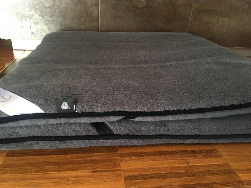 MATERAC WEŁNIANY ALPAKA CIEMNA / ALPAKA CIEMNA 140X200