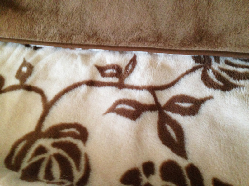 KOŁDRA WEŁNIANA CAMEL CHOCOLATTE TULIPAN 200X200
