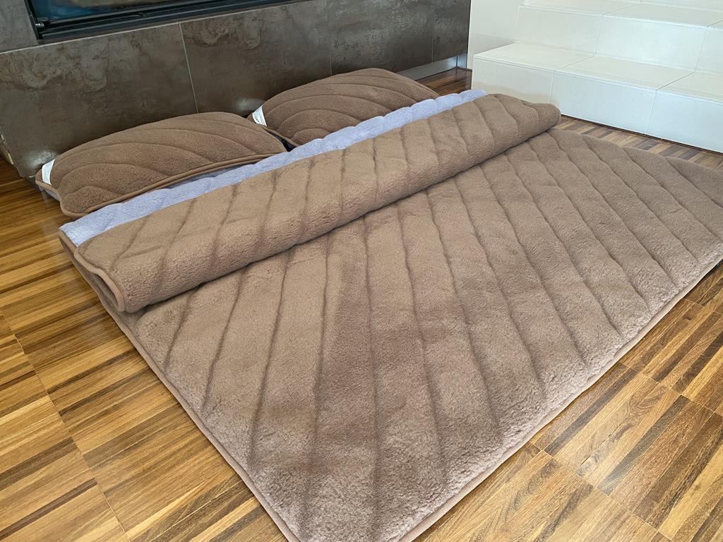 POŚCIEL WEŁNIANA ALPAKA ALPINA PASY + CAMEL CIEMNY PASY 160x200 + MATERAC