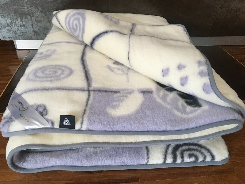 KOŁDRA Z WEŁNY ALPAKI VIOLET BOTANICA + KASZMIR CARO 200x200