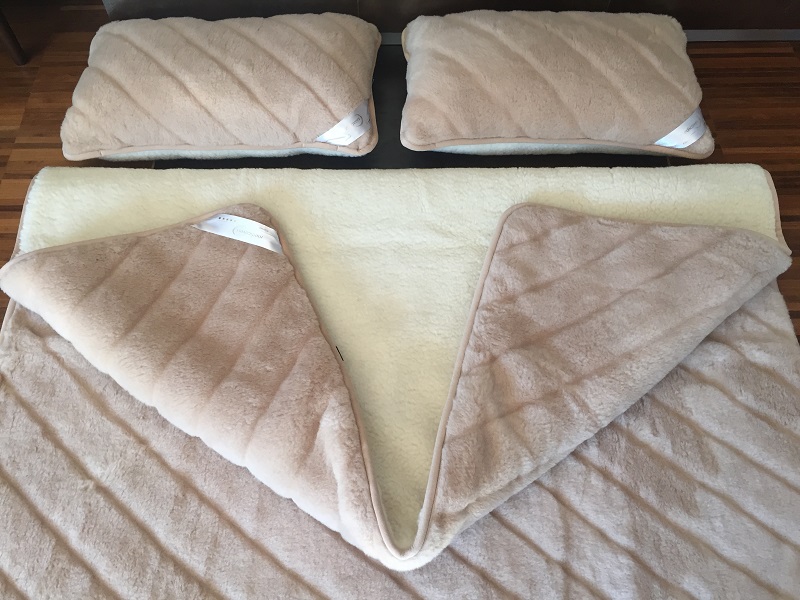 POŚCIEL WEŁNIANA CAMEL CAPPUCCINO PASY + MERYNOS TUMBLER 160x200 + MATERAC