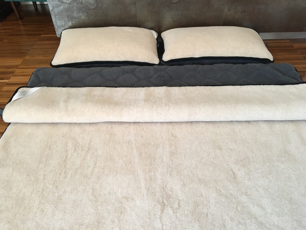 POŚCIEL WEŁNIANA ALPAKA CIEMNA CARO + CAMEL JASNY 240x200 + MATERAC