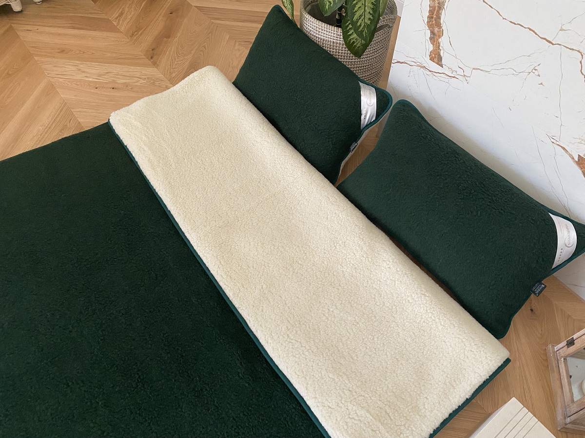 POŚCIEL WEŁNIANA MERYNOS TUMBLER MOCNA ZIELEŃ + TUMBLER 160X200