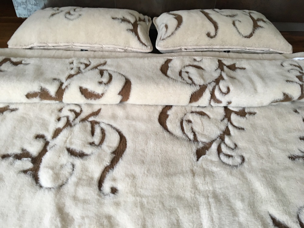 POŚCIEL WEŁNIANA CAMEL JASNY BOHO 160x200 + MATERAC