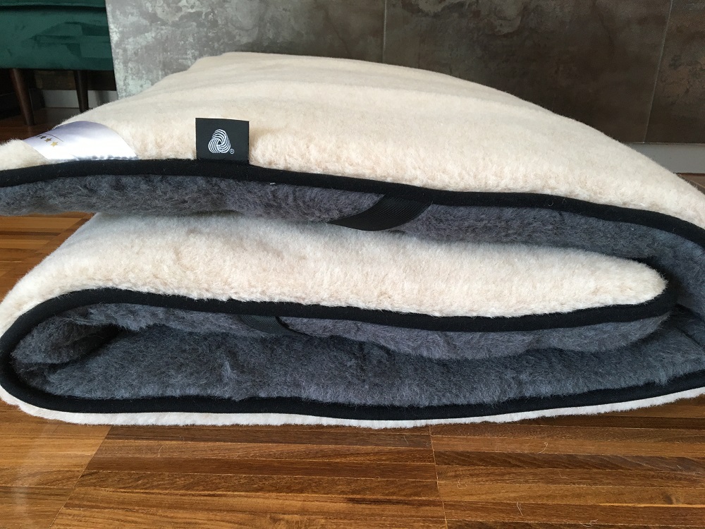MATERAC WEŁNIANY ALPAKA CIEMNA CARO / CAMEL JASNY 100x200
