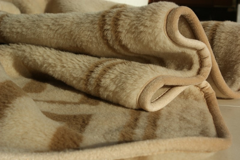 KOC WEŁNIANY CAMEL CAPPUCCINO GREKA JASNY 160x200