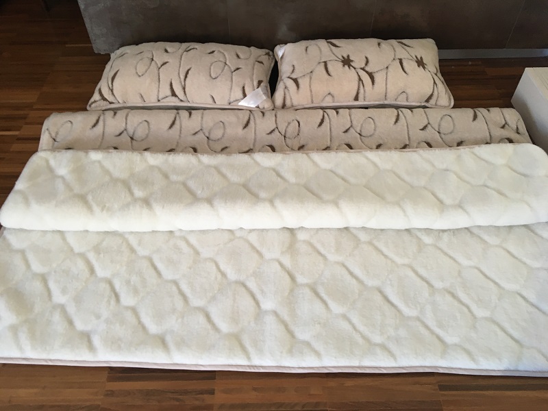 POŚCIEL WEŁNIANA CAMEL RAMPICANTI + KASZMIR CARO 160x200 + MATERAC