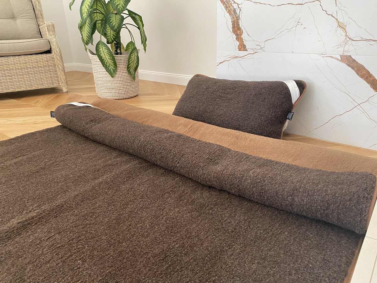 POŚCIEL Z WEŁNY MERYNOS SYBERIA DZIKI BRĄZ + CAMEL CIEMNY 140X200 + MATERAC