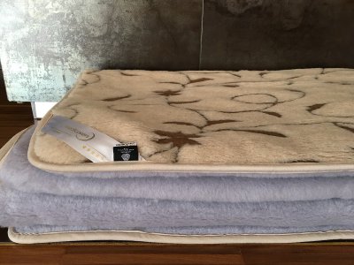 Kołdra z wełny Alpaki Alpina + Camel Rampicanti 220x200