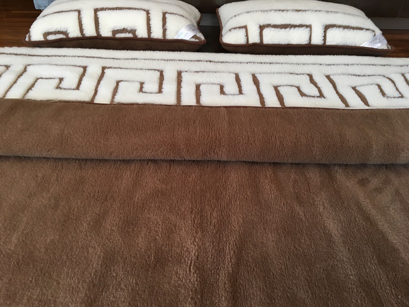 POŚCIEL WEŁNIANA CAMEL CIEMNY + MERYNOS TUMBLER GREKA 160x200