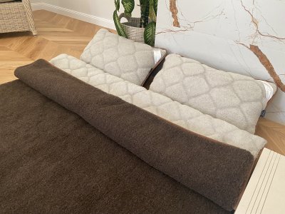 POŚCIEL WEŁNIANA MERYNOS SYBERIA DZIKI BRĄZ + ALPAKA JASNA CARO 240X200 + MATERAC