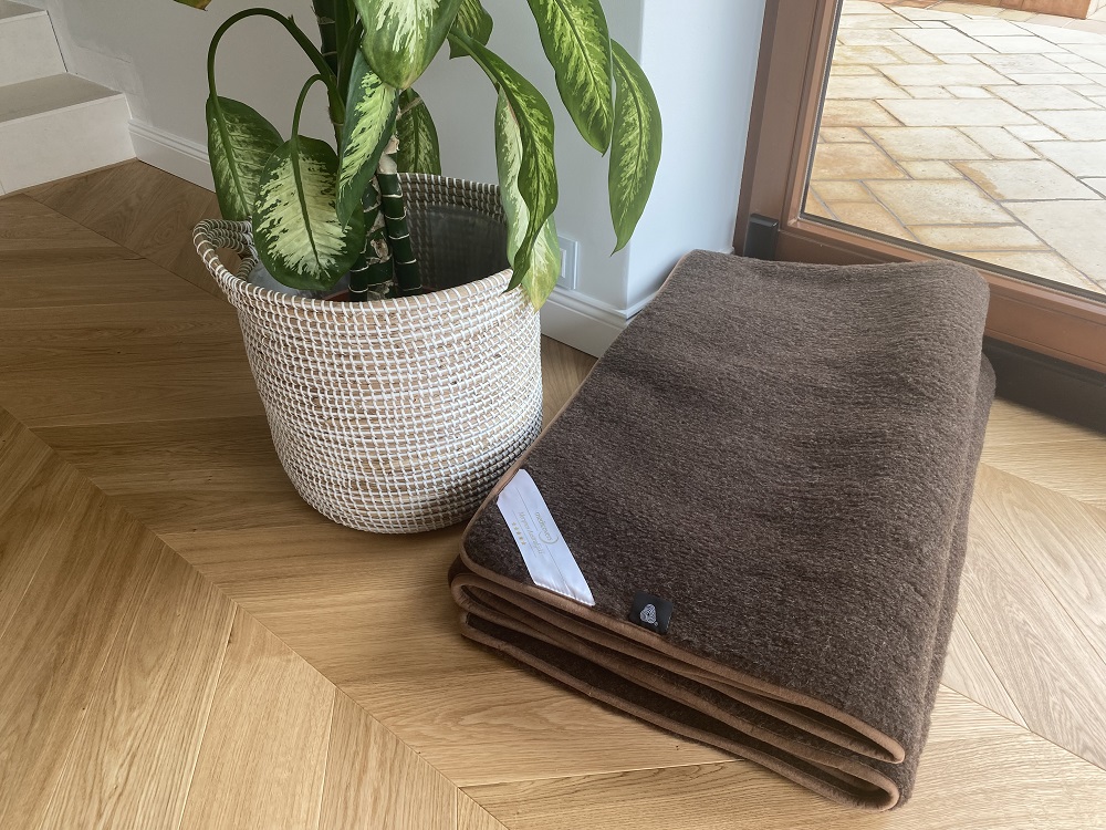 KOC WEŁNIANY MERYNOS SYBERIA DZIKI BRĄZ 160X200