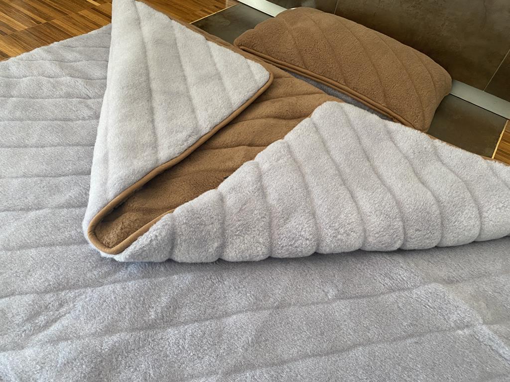 POŚCIEL Z WEŁNY ALPAKI SILVER PASY + CAMEL CIEMNY PASY 140X200 + PODKŁAD