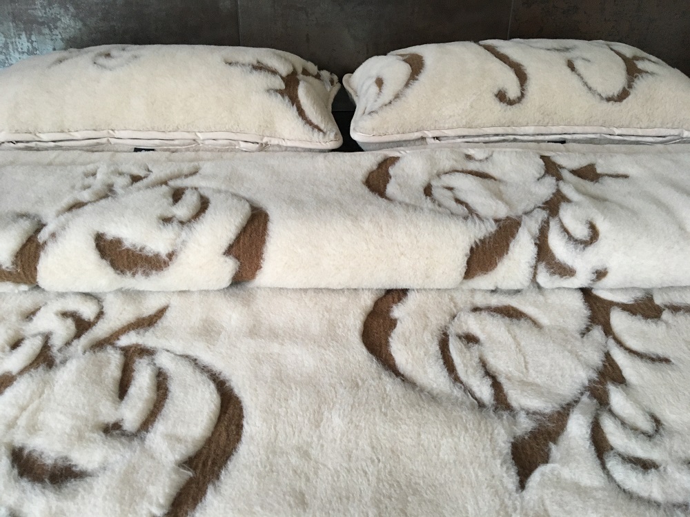 POŚCIEL WEŁNIANA CAMEL JASNY BOHO 160x200 + MATERAC