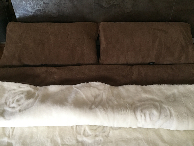 POŚCIEL WEŁNIANA CAMEL CIEMNY + KASZMIR RÓŻA 200x200
