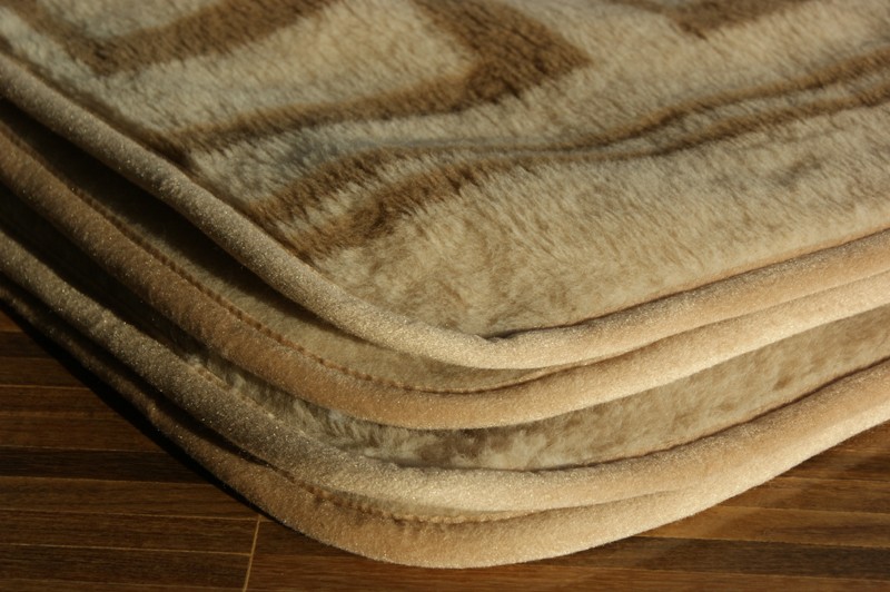 KOC WEŁNIANY CAMEL CAPPUCCINO GREKA JASNY 160x200