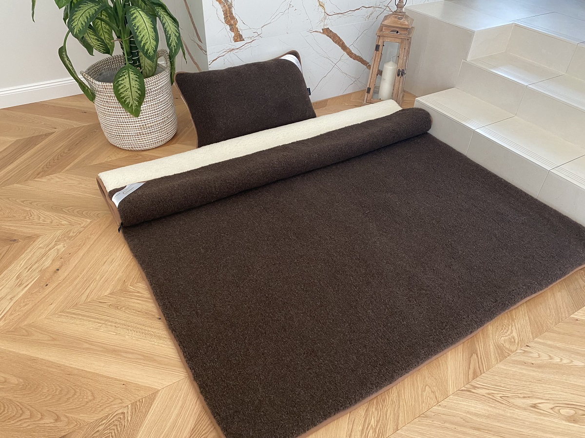 POŚCIEL Z WEŁNY MERYNOS SYBERIA DZIKI BRĄZ + MERYNOS TUMBLER 140x200