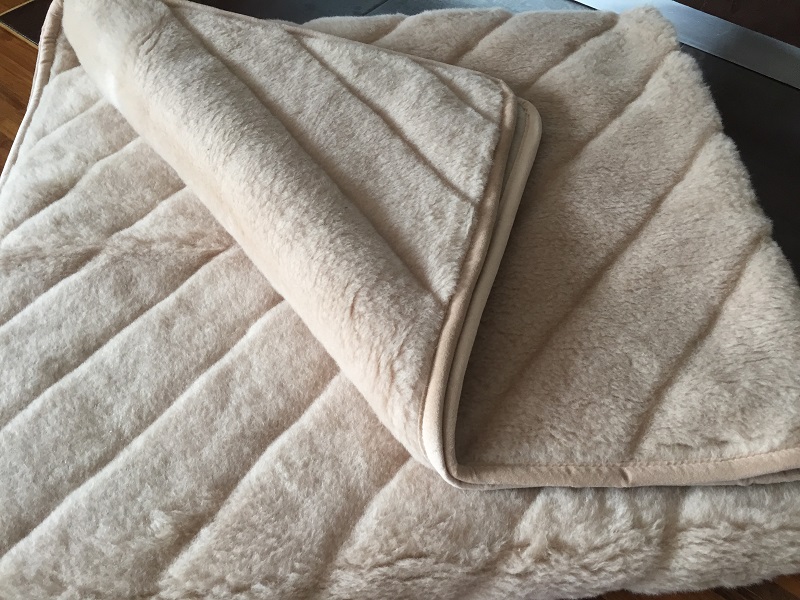 KOC WEŁNIANY CAMEL JASNY PASY 140x200