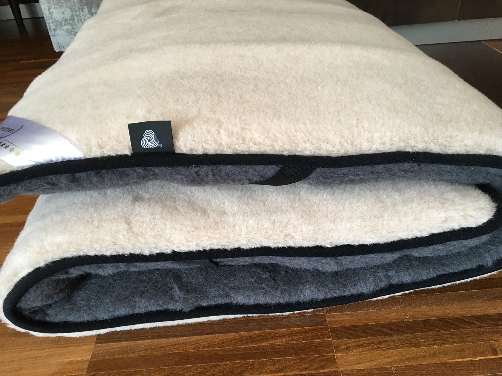 MATERAC WEŁNIANY ALPAKA CIEMNA CARO / CAMEL JASNY 100x200