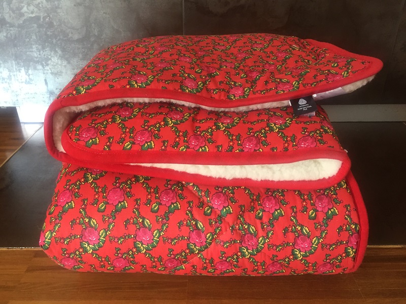 Kołdra orientalna Merynos + Bawełna Kolekcja RED ROSES 140x200