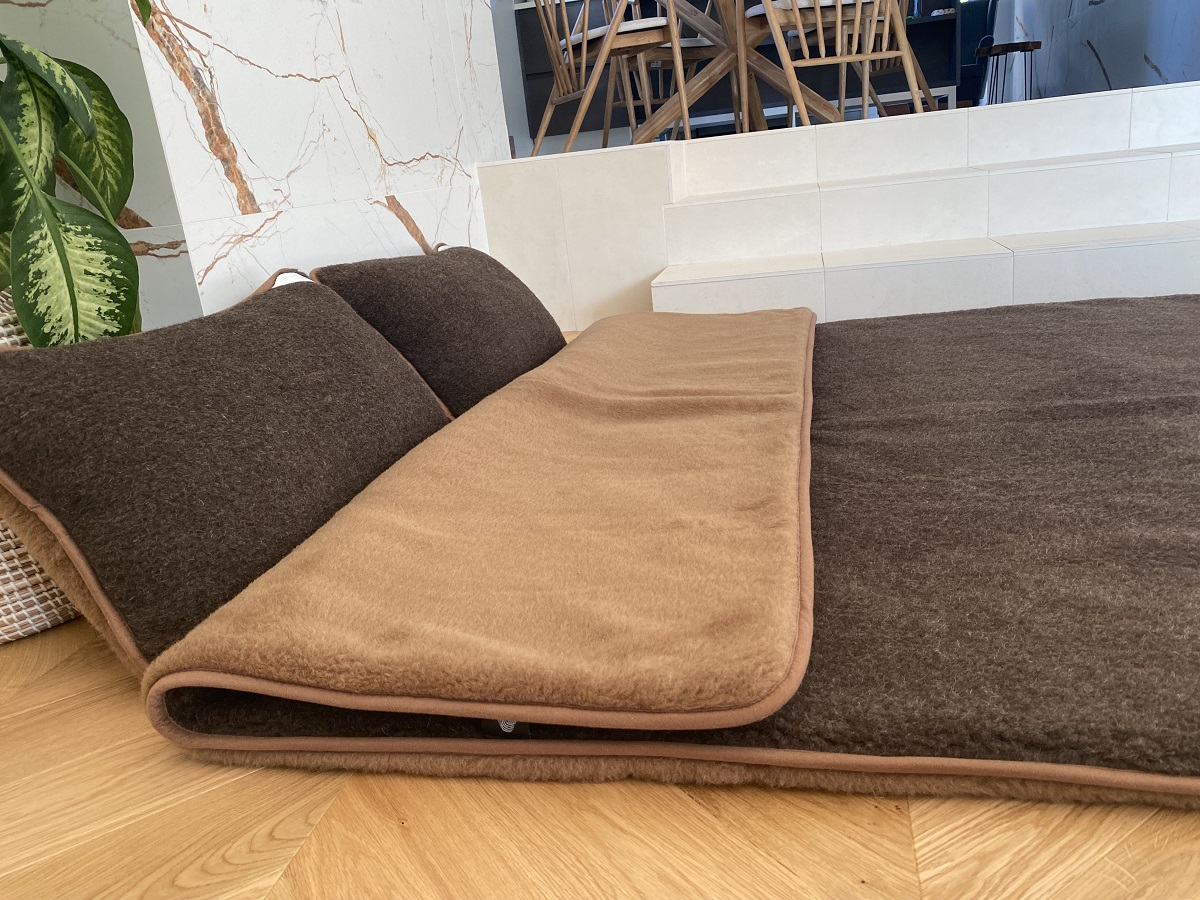 POŚCIEL WEŁNIANA MERYNOS SYBERIA DZIKI BRĄZ + CAMEL CIEMNY 200X200 + PODKŁAD