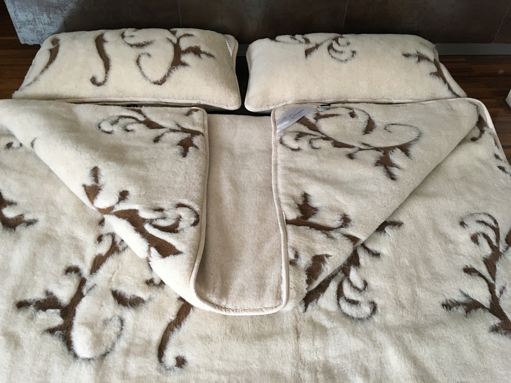 POŚCIEL WEŁNIANA CAMEL JASNY BOHO 160x200 + MATERAC