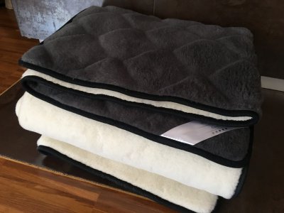 KOŁDRA Z WEŁNY LAMY ALPAKI CIEMNEJ CARO + KASZMIR GŁADKI 220x200