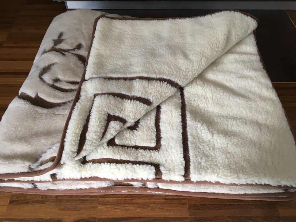 KOŁDRA Z WEŁNY MERYNOS T. GREKA + CAMEL JASNY BOHO 240x200