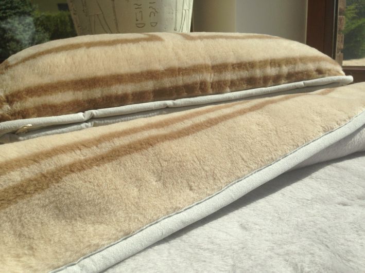 POŚCIEL Z WEŁNY ALPAKI SILVER + CAMEL CAPPUCINO GREKA 140X200