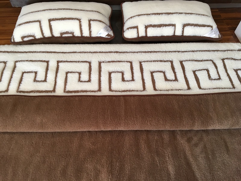 POŚCIEL WEŁNIANA CAMEL CIEMNY + MERYNOS TUMBLER GREKA 160x200