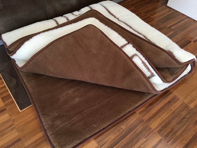 POŚCIEL WEŁNIANA CAMEL CIEMNY + MERYNOS TUMBLER GREKA 160x200