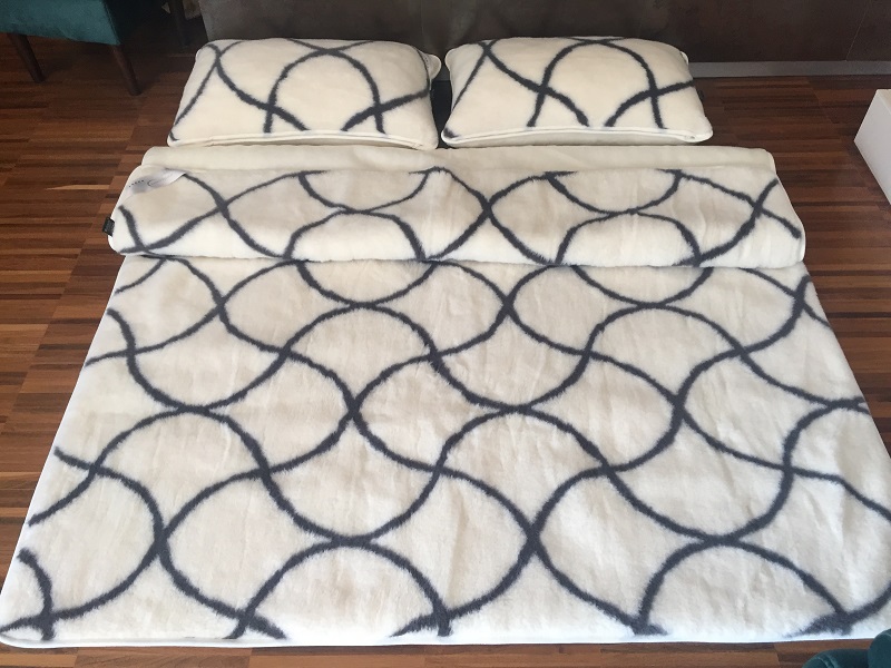 POŚCIEL WEŁNIANA KASZMIR ORIENT 180x200 + PODKŁAD