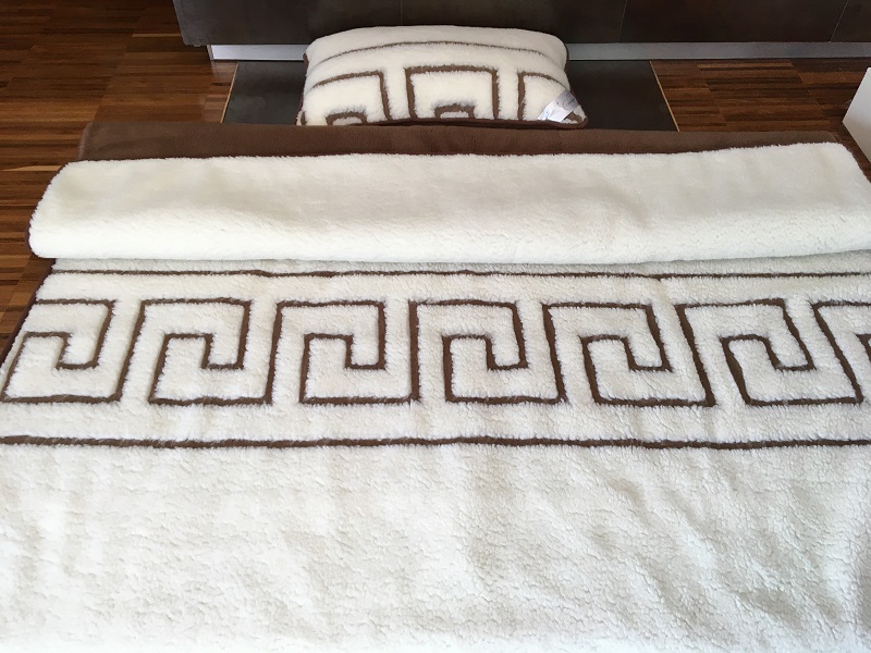 POŚCIEL WEŁNIANA CAMEL CIEMNY + MERYNOS TUMBLER GREKA 140x200 + PODKŁAD