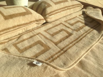 POŚCIEL WEŁNIANA CAMEL CAPPUCINO GREKA 160X200