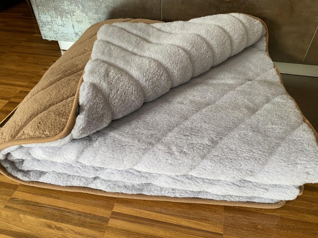 KOŁDRA Z WEŁNY ALPAKI SILVER PASY + CAMEL CIEMNY PASY 180x200