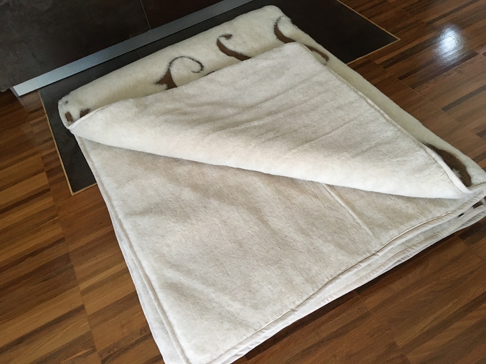 KOŁDRA WEŁNIANA 140X200 CAMEL JASNY BOHO
