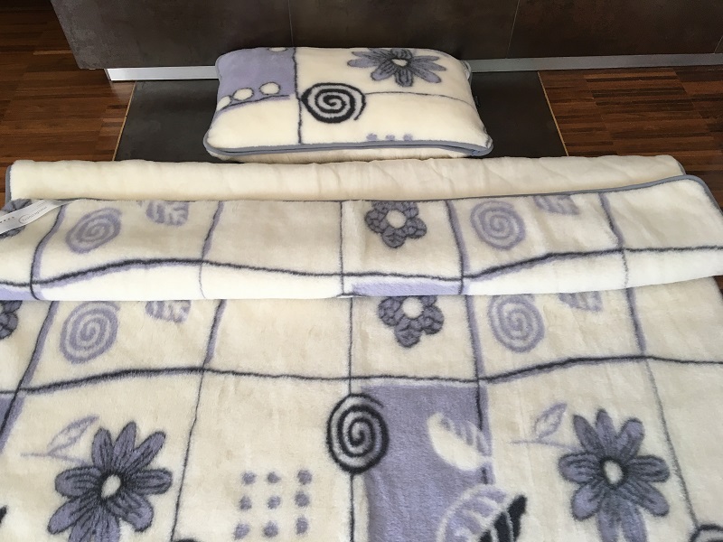 POŚCIEL Z WEŁNY ALPAKI VIOLET BOTANICA + KASZMIR CARO 140X200 + PODKŁAD
