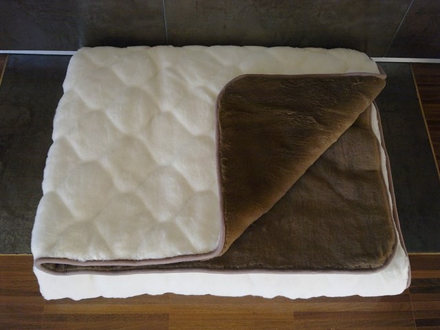KOŁDRA WEŁNIANA KASZMIR WYTŁACZANY + CAMEL CIEMNY 220X200