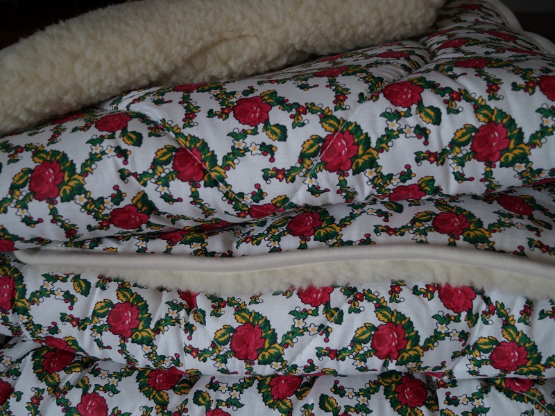 Kołdra orientalna Merynos + Bawełna Kolekcja ROSES 160x200
