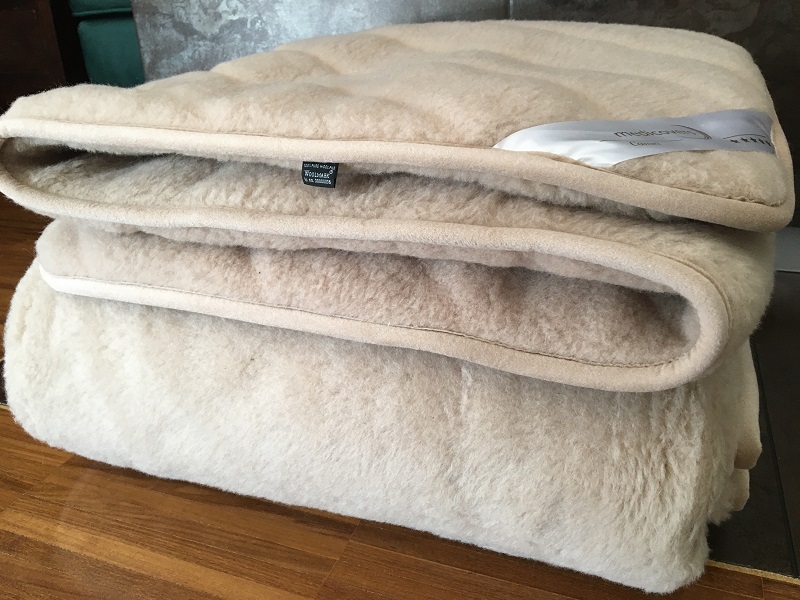 KOŁDRA WEŁNIANA CAMEL JASNY PASY 160x200