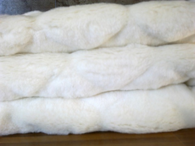 KOŁDRA WEŁNIANA KASZMIR WYTŁACZANY + CAMEL CIEMNY 220X200