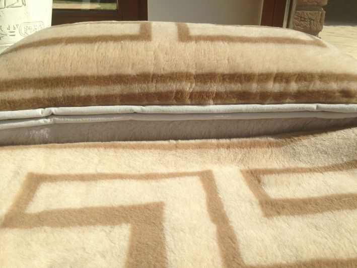POŚCIEL Z WEŁNY ALPAKI SILVER + CAMEL CAPPUCINO GREKA 140X200