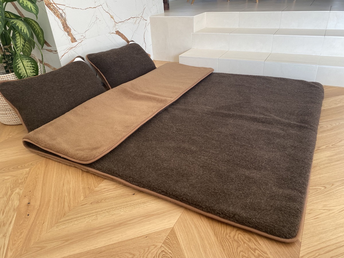 POŚCIEL WEŁNIANA MERYNOS SYBERIA DZIKI BRĄZ + CAMEL CIEMNY 200X200 + PODKŁAD