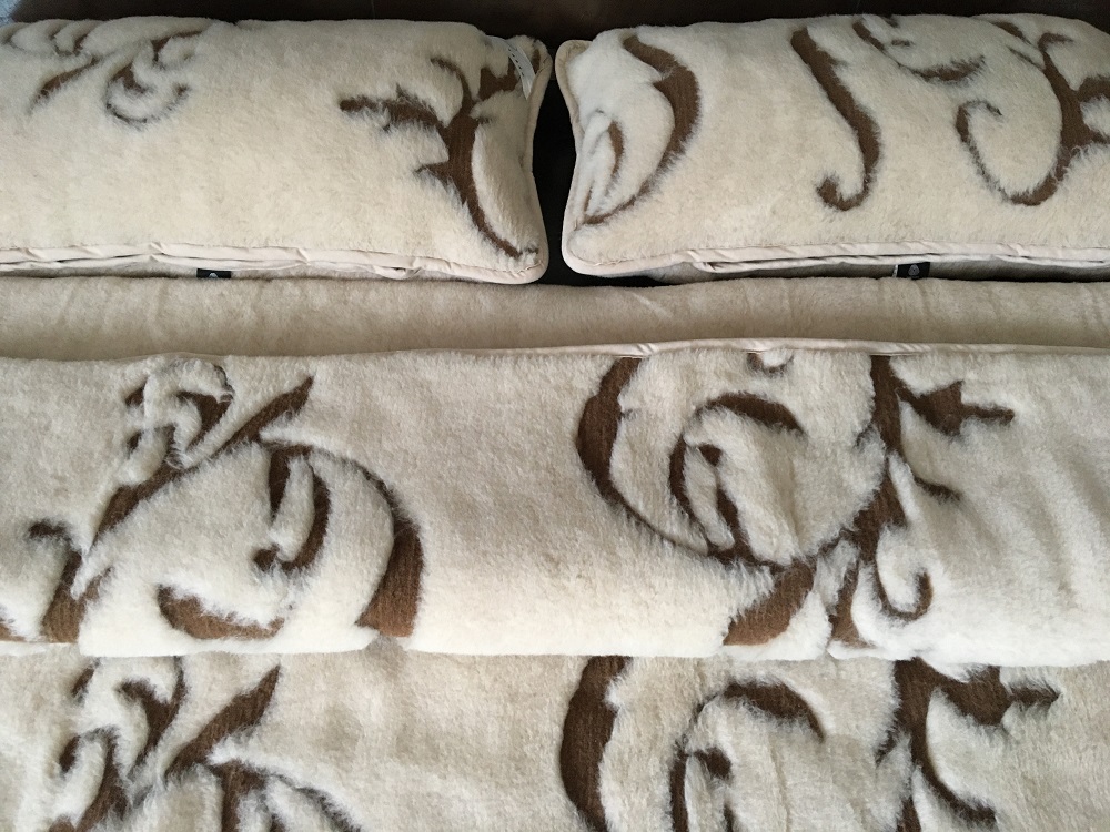 POŚCIEL WEŁNIANA CAMEL JASNY BOHO 160x200 + MATERAC
