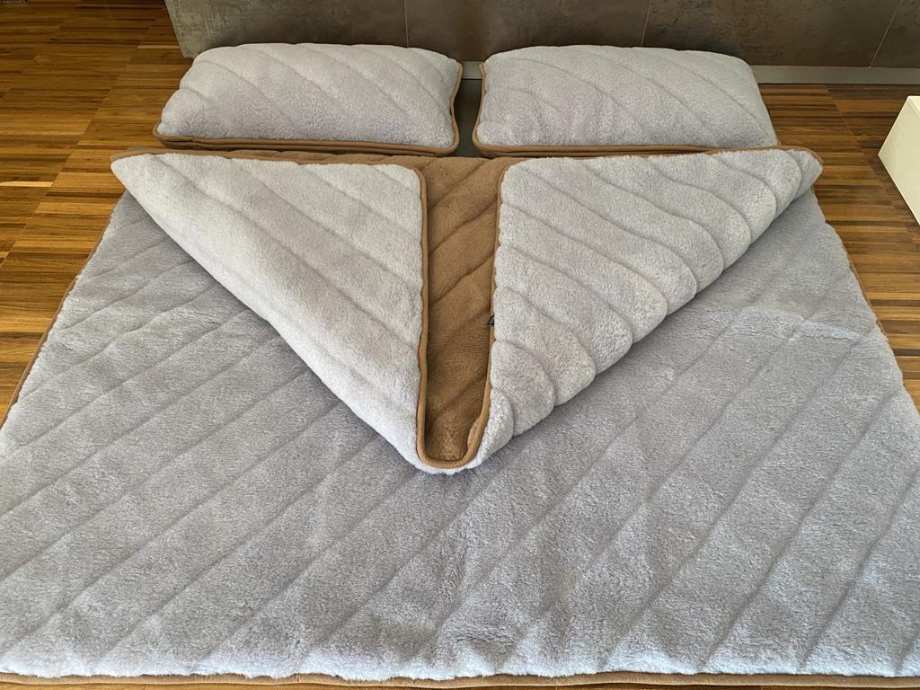 POŚCIEL WEŁNIANA ALPAKA SILVER PASY + CAMEL CIEMNY PASY 180x200 + PODKŁAD