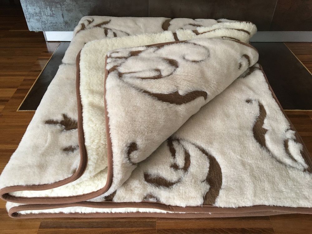 KOŁDRA Z WEŁNY MERYNOS T. GREKA + CAMEL JASNY BOHO 240x200