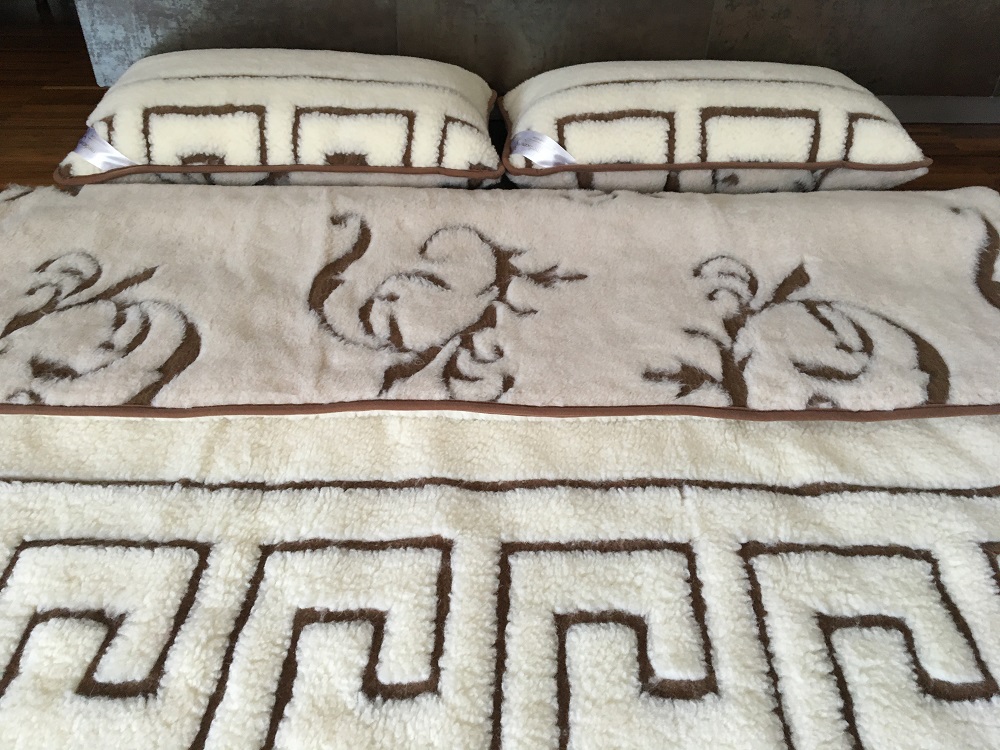 POŚCIEL WEŁNIANA CAMEL BOHO + MERYNOS TUMBLER GREKA 240x200 + PODKŁAD