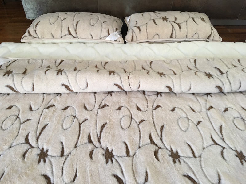POŚCIEL WEŁNIANA CAMEL RAMPICANTI + KASZMIR CARO 160x200 + MATERAC