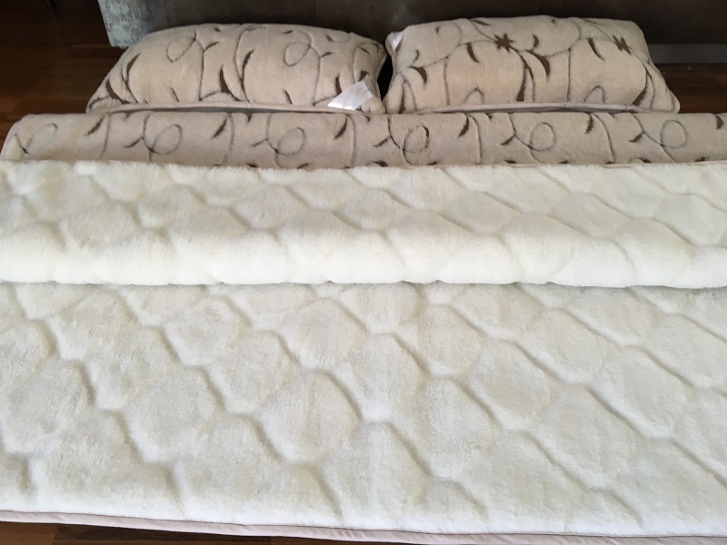POŚCIEL WEŁNIANA CAMEL RAMPICANTI + KASZMIR CARO 160x200 + MATERAC